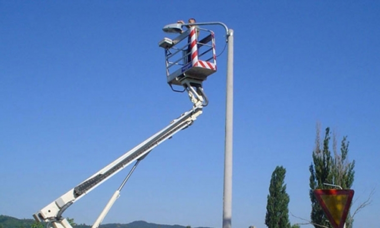 Kvarovi pogasili uličnu rasvjetu