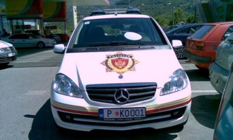 Automobilom udario djevojčicu pa pobjegao
