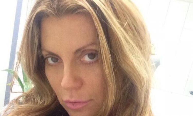 Indira Radić u 48. godini se slika bez šminke
