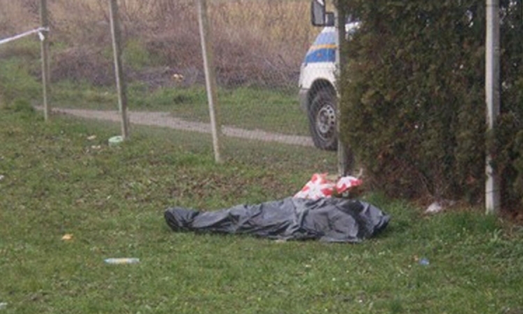 Mrtva žena pronađena na školskom igralištu