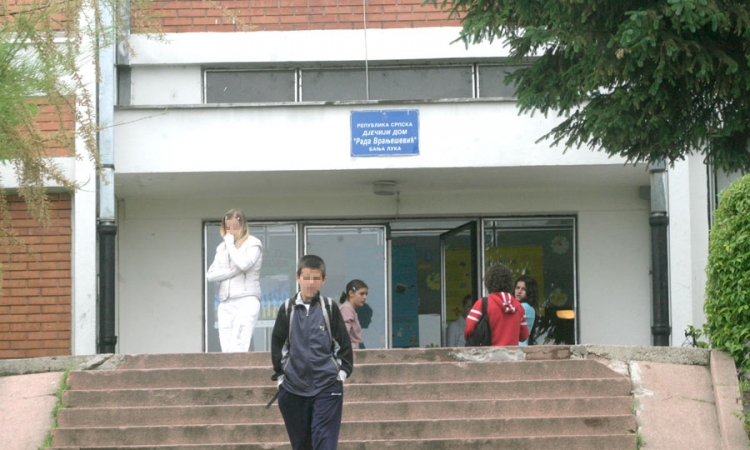 U domu trenutno smješteno 64 djece