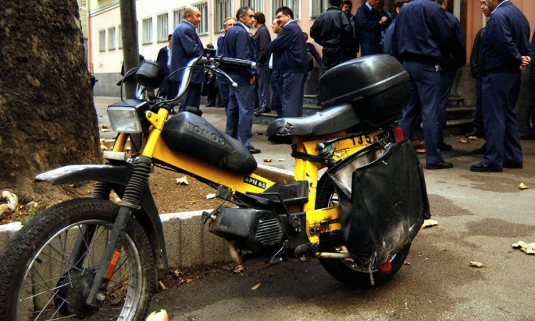 Tomos se vraća na scenu