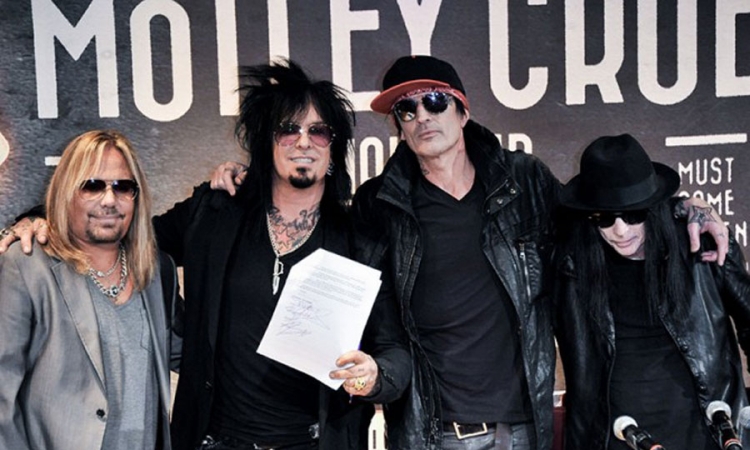 Raspada se metal bend Motley Crue