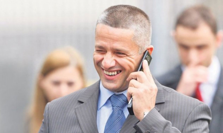 Orić: Mogu izdavati kakve god hoće potjernice