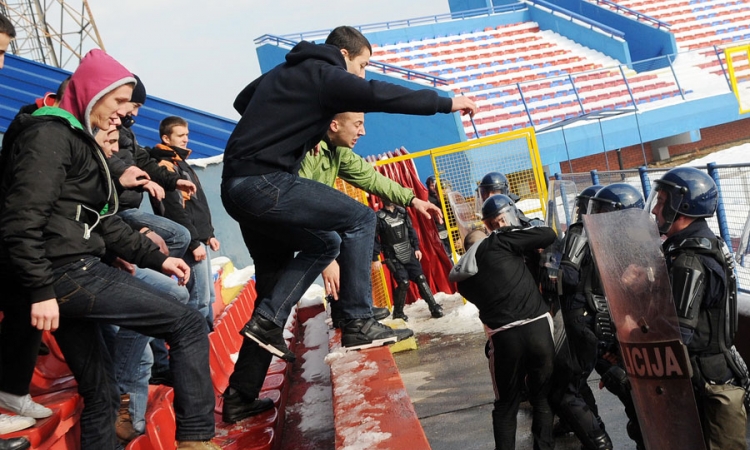 Specijalci na Borčevom stadionu demonstrirali kako suzbijaju sportske nerede