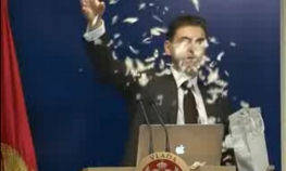 Ministar poljoprivrede bacao perje na novinare