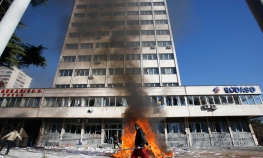 Demonstranti palili sve pred sobom u FBiH
