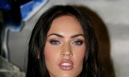 Porodila se Megan Foks
