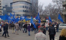 Zbog Šešelja blokirali saobraćaj u centru Novog Sada