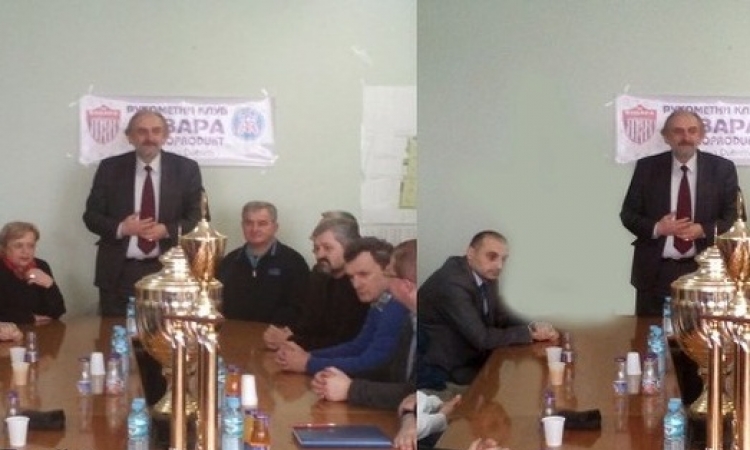 Kad se SDS igra u fotošopu: Izbrisali SNSD-ovu ministarku sa fotografije