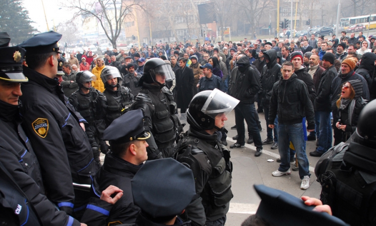 Tuzlanske ulice kao bojno polje
