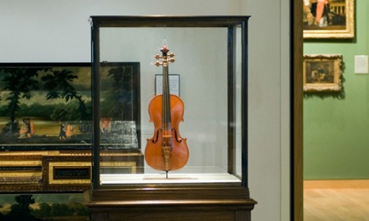 Zbog krađe Stradivarijeve violine troje uhapšenih