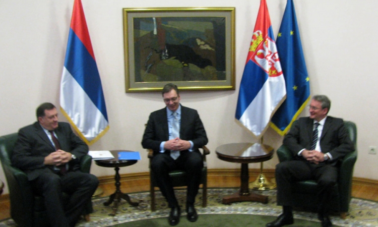 Počeo sastanak Dodika i Bosića s Vučićem