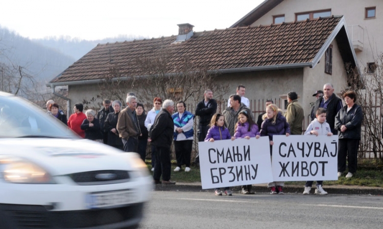 Mještani Zelenog vira: Dogovor sa gradom ili blokada puta