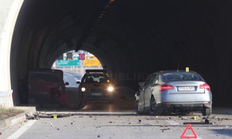Lančani sudar na autoputu Banjaluka - Gradiška
