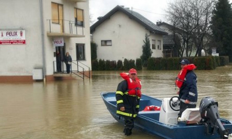 Poplave u Hrvatskoj: U Sisak stiglo 100 vojnika