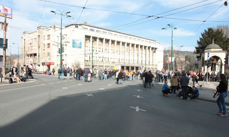 Protesti između Dejtona i loše provedenih privatizacija
