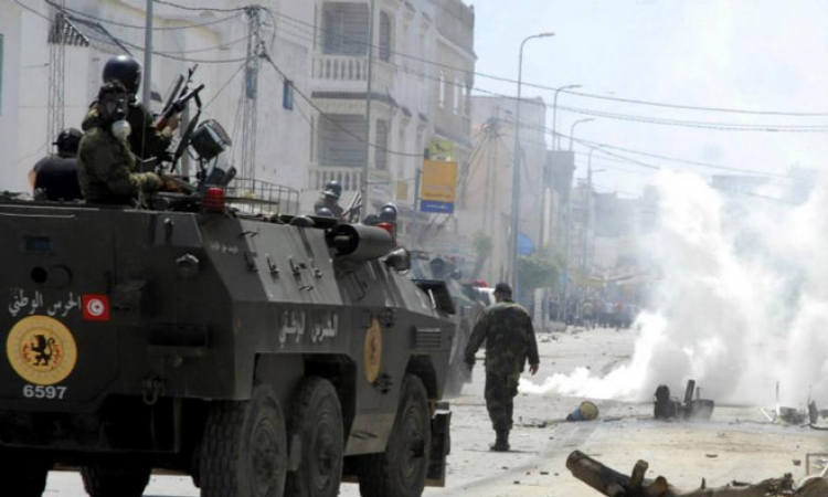 Tunis: Ubijena četiri vojnika