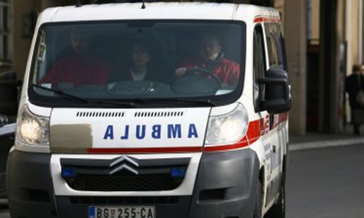Sin izbacio majku kroz prozor