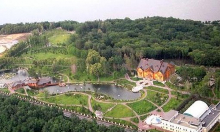  Pogledajte raskoš Janukovičeve rezidencije