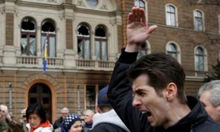 Demonstranti blokirali saobraćajnicu u Sarajevu
