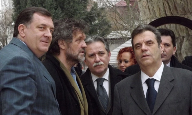 Prijateljski susret s Koštunicom, a ne miješanje u kampanju