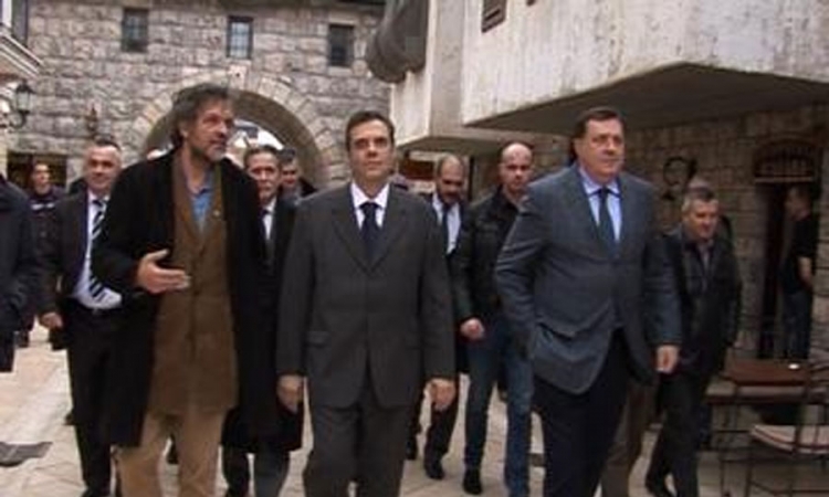 DSS raskinuo saradnju sa SDS-om?