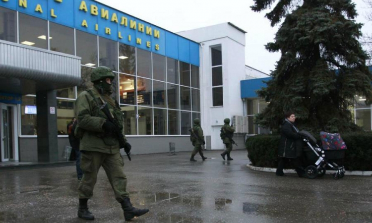Naoružane osobe kontrolišu aerodrome u ukrajinskom Krimu