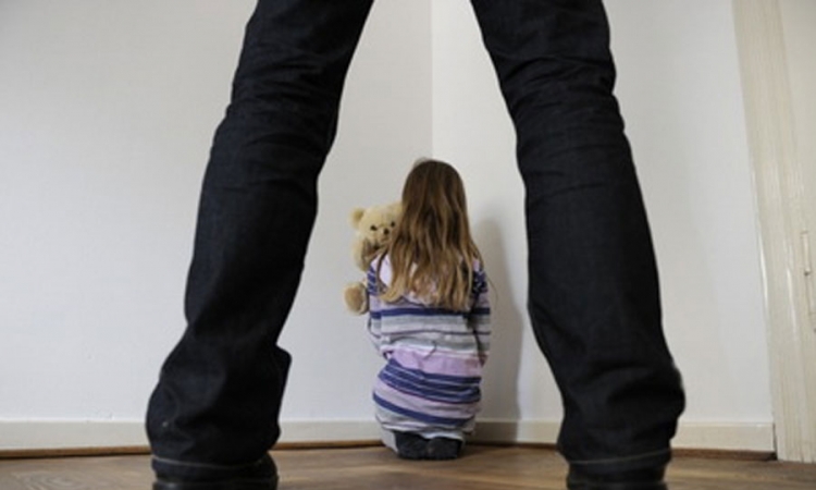 Sedam godina seksualno zlostavljao maloljetnu pastorku