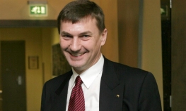 Premijer Estonije podnio ostavku
