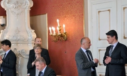 Državnim službenicima u Hrvatskoj smanjene plate