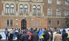 Više desetina građana i danas se okupilo u Sarajevu