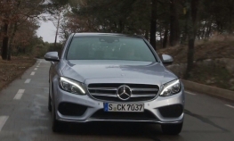 Mercedes C-klasa na jednom od prvih testova
