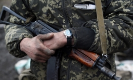 Ukrajinski vojnici u dilemi - dezertirati ili napustiti Krim