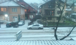 Jako nevrijeme praćeno gradom u Banjaluci