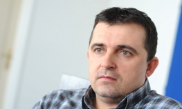 Jerinić: Političke partije ne treba da se bave medijima