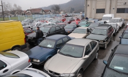 Ne nazire se rješenje za vozila koja godinama trunu u skladištima
