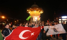 Turci u Sarajevu slavili Erdoganovu pobjedu