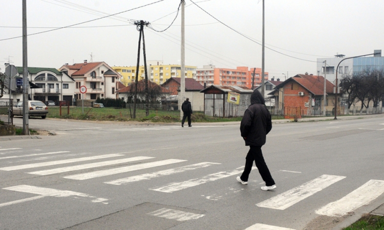 Pijan udario dječaka na pješačkom i pobjegao