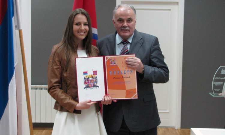 Karatistkinja Milica Popović i odbojkašice Slavije najbolji u 2013.