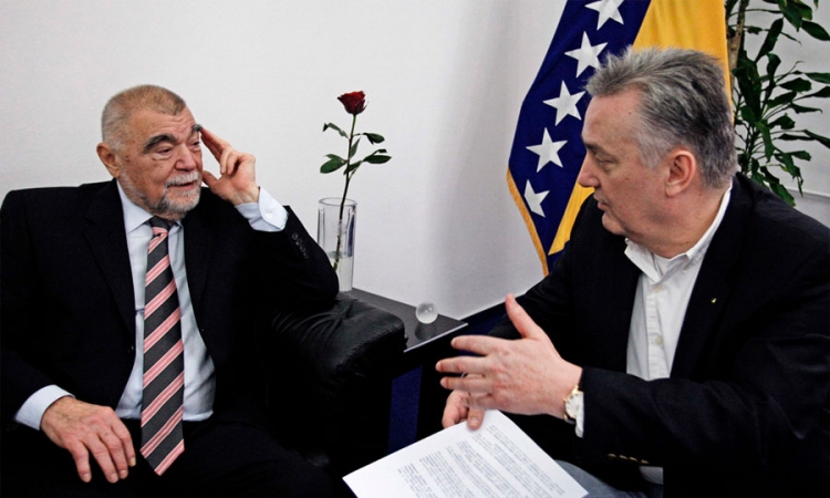 Sastanak Lagumdžija-Mesić: Građani BiH trebaju funkcionalnu državu