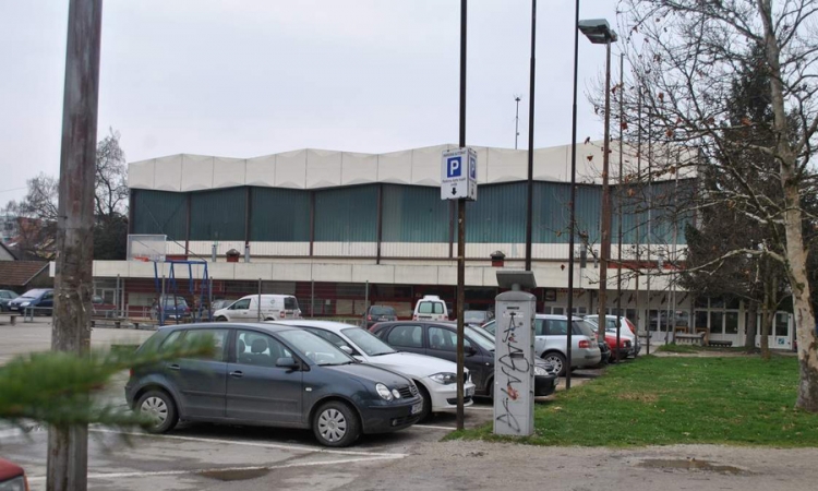 Direktor prodao 10 klima Dvorane "Mladost"