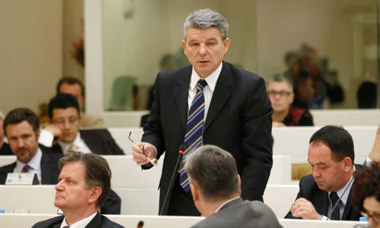 Zahtjev SDS-a za izbore unio konfuziju
