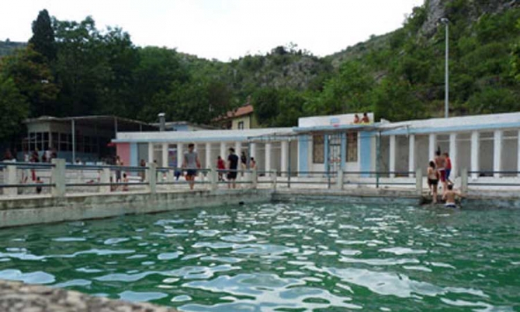 Opština Stolac prodaje gradski bazen