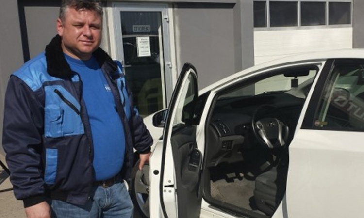 Prnjavorčanin svojom tojotom prelazi 100 kilometara za pet KM
