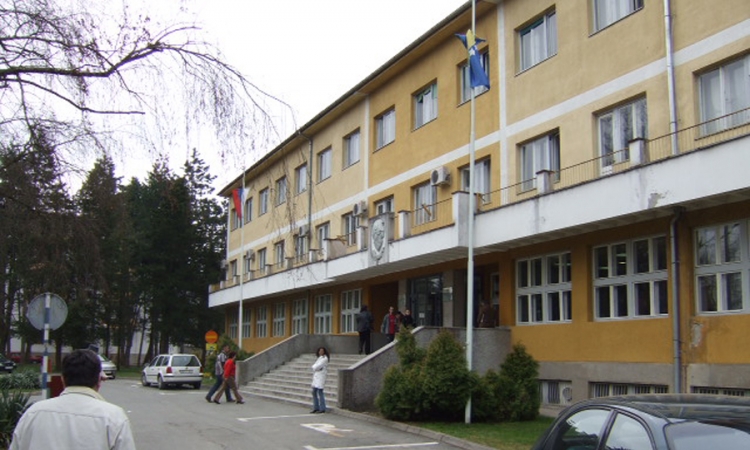 Partijska disciplina ispred humanosti