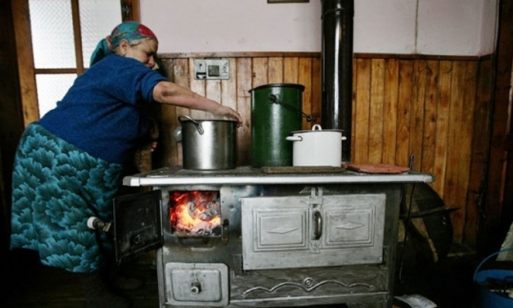 Osiguravaju i šporet na drva