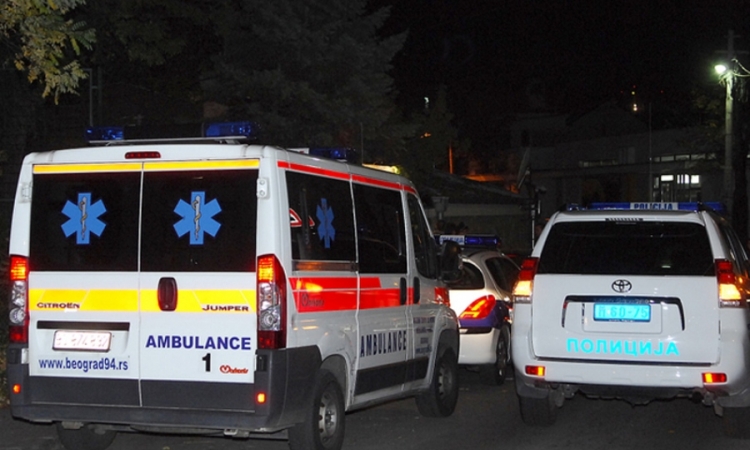 Trinaestogodišnjaka izboli nožem u parku