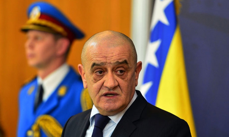 Kabinet Vjekoslava Bevande tražio izmjene zakona
