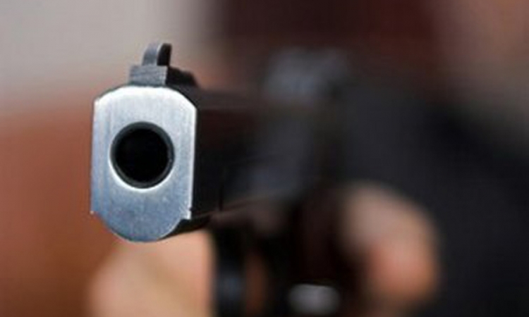 Uz prijetnju pištoljem opljačkao benzinsku pumpu